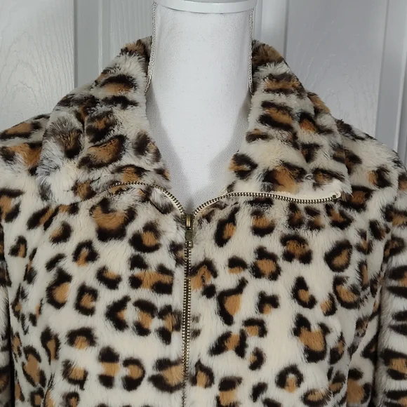 NWT Leopard Print Coat Jacket Faux Fur VS PINK & Know One Cares Large - Picture 9 of 17